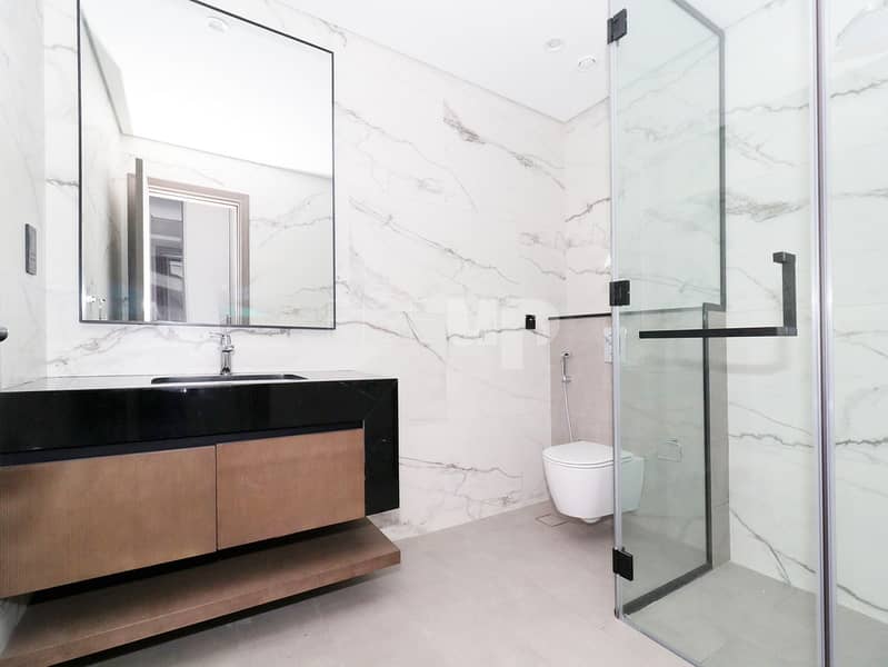 Spacious Apartment | Elegant | Motivated Seller - Image 12