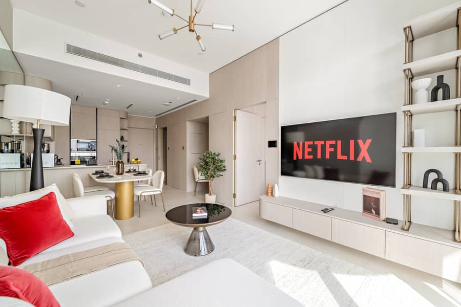 FESTIVE STAY SPECIALS | BRAND NEW