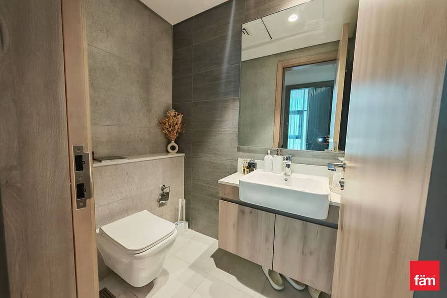 Vacant Soon | Furnished | Close To Mall & Park - Image 13