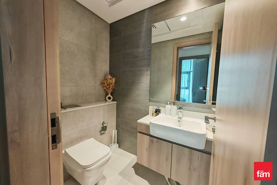 Vacant Soon | Furnished | Close To Mall & Park - Image 14