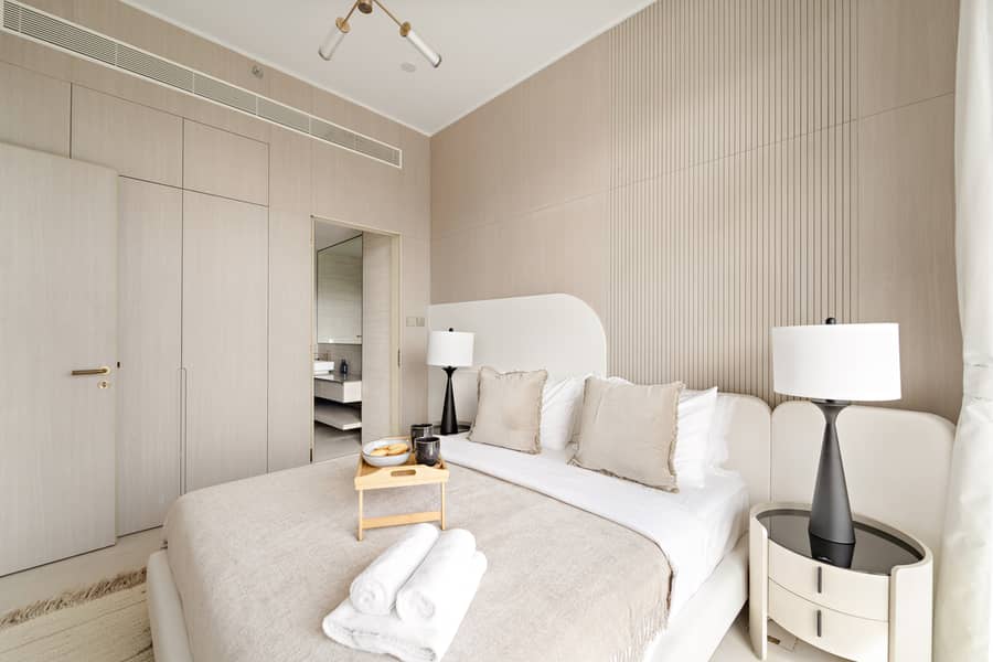 FESTIVE STAY SPECIALS | BRAND NEW - Image 12