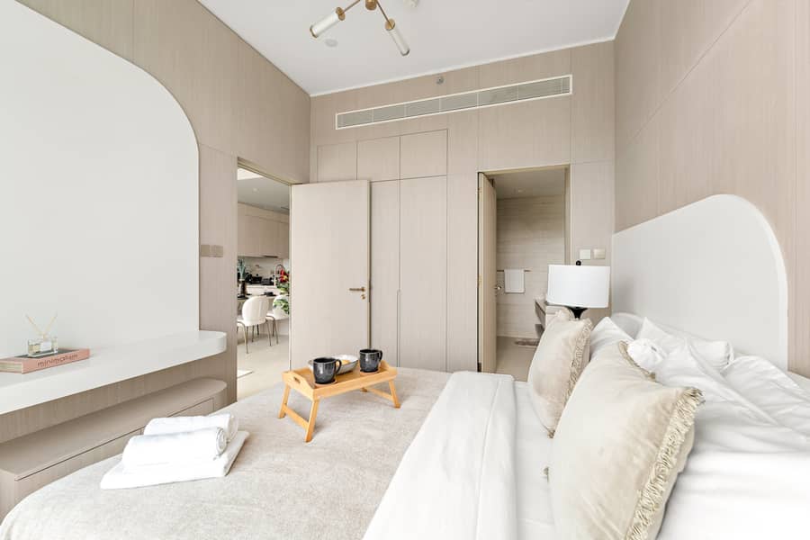 FESTIVE STAY SPECIALS | BRAND NEW - Image 13