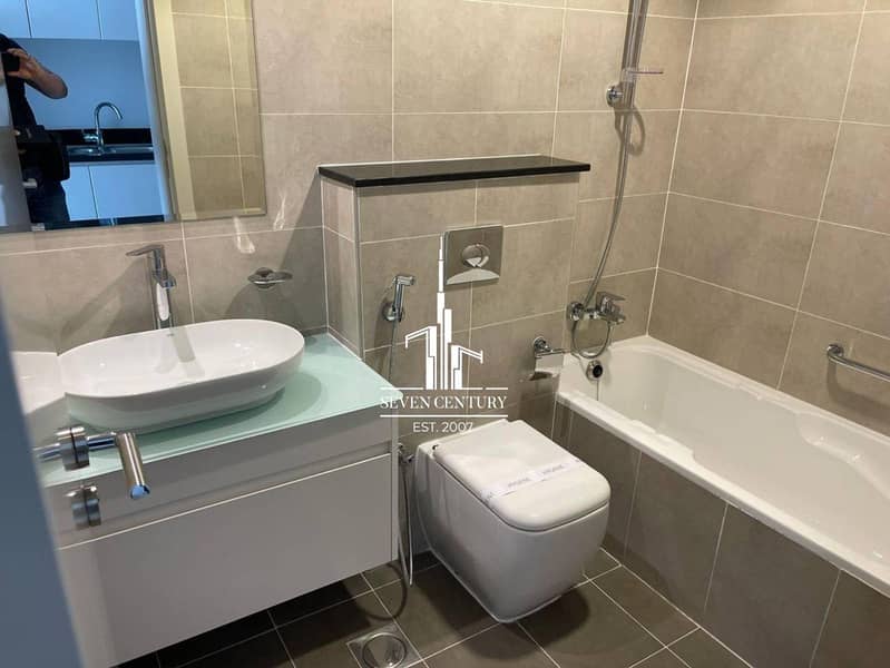 Brand New | High ROI | Golf & Community View - Image 10