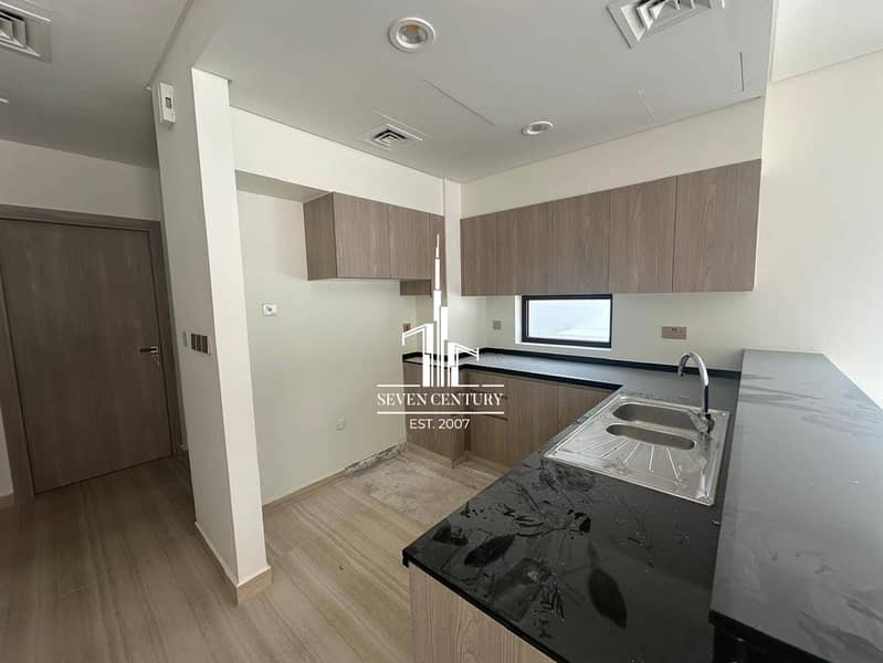 4BHK + Maid | Rare Opportunity | Park View - Image 13