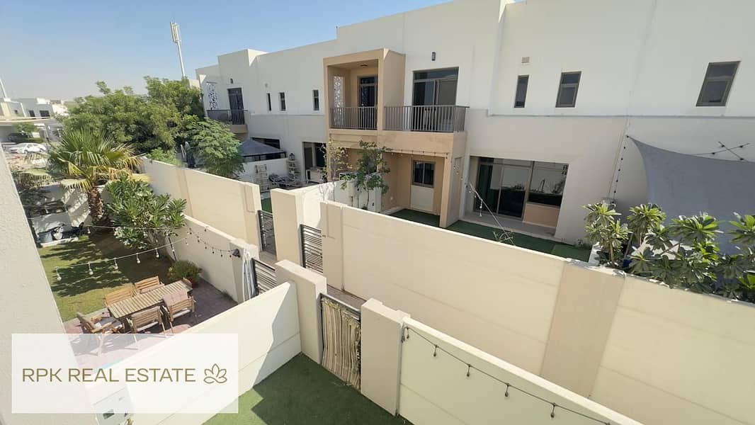 READY TO MOVE IN | COMMUNITY LIVING | SPACIOUS