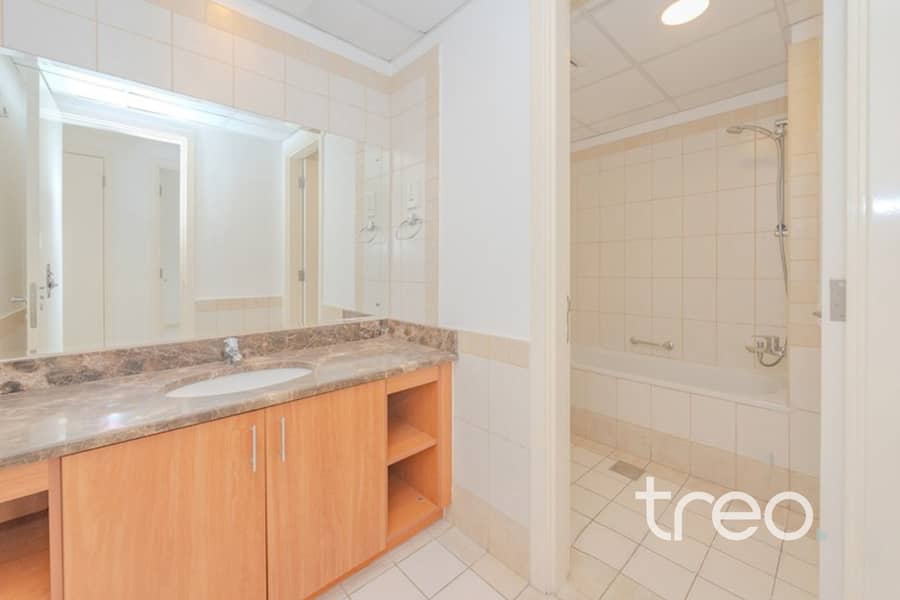 Vacant on Transfer | Great Location | 3M - Image 11