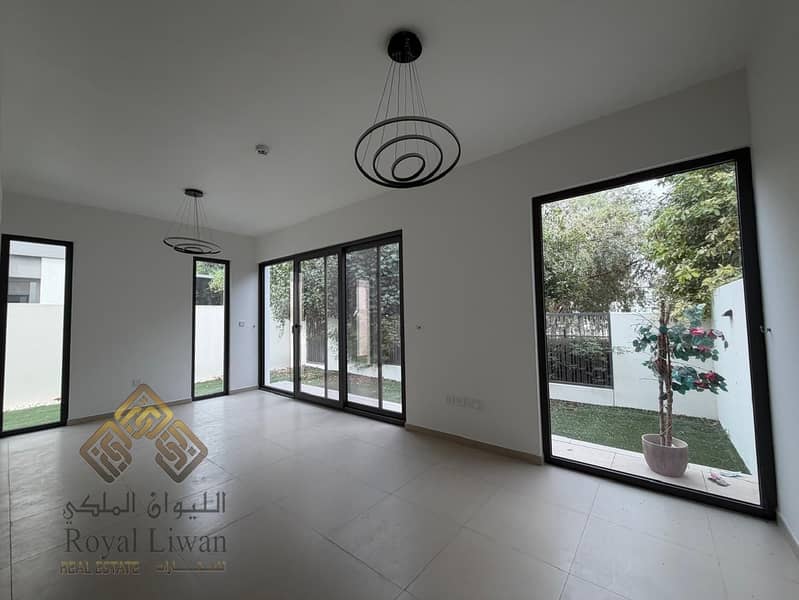 Modern Style | 4BR Townhouse | Corner Unit | Ready to Move in