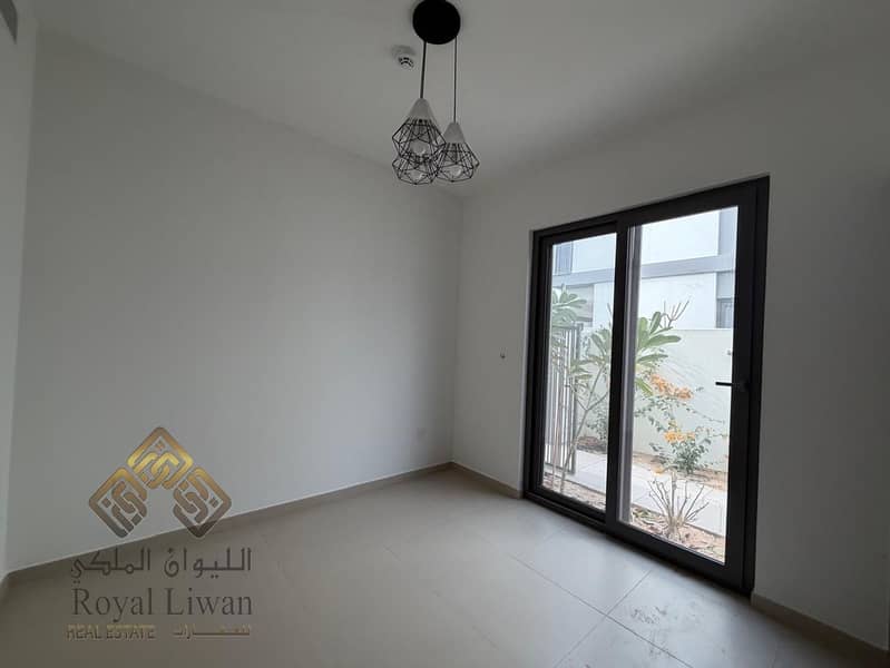 Modern Style | 4BR Townhouse | Corner Unit | Ready to Move in - Image 6