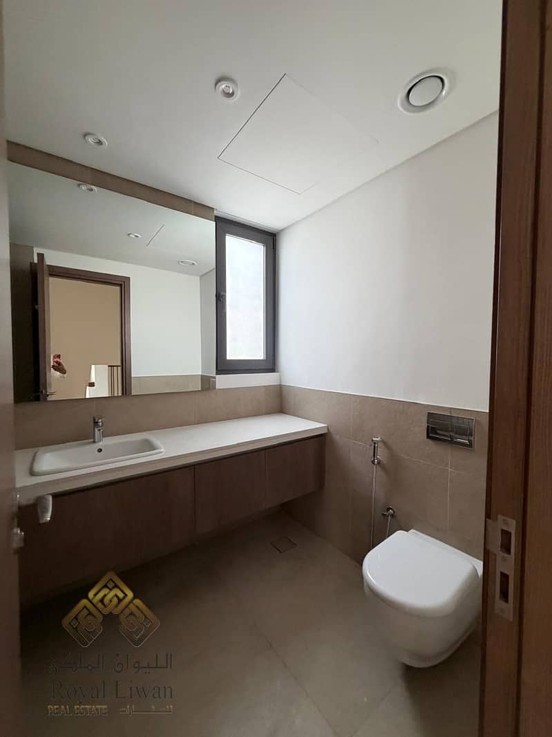 Modern Style | 4BR Townhouse | Corner Unit | Ready to Move in - Image 18