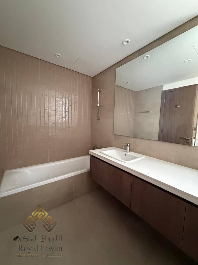 Modern Style | 4BR Townhouse | Corner Unit | Ready to Move in - Image 17