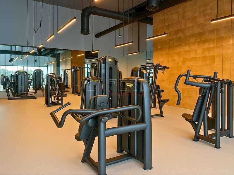 Open Layout | Bright & Spacious Unit | Stunning City Views - Image 15