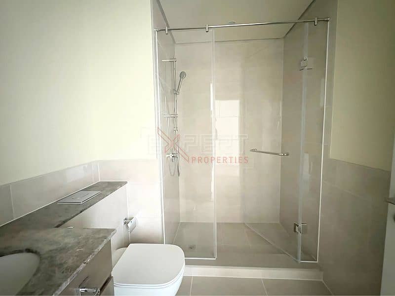 Spacious 3BR | Iconic Burj & Fountain Views | Premium Living - Image 18