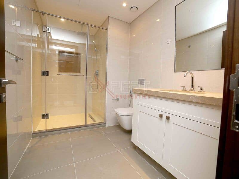 Stunning Burj Khalifa Views | Luxurious 3BHK | Luxury Living - Image 15