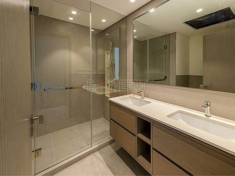 Luxury Residence | Boulevard & Fountain Views |Elegant High-Floor - Image 12