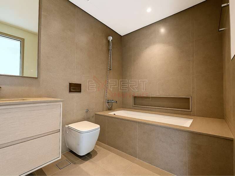 Luxury Residence | Boulevard & Fountain Views |Elegant High-Floor - Image 13