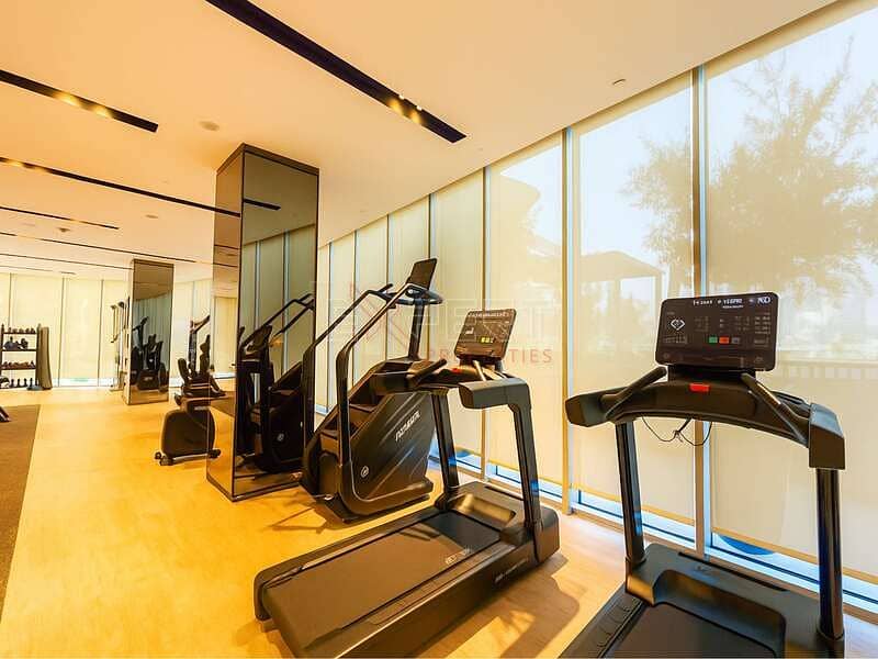 Luxury Residence | Boulevard & Fountain Views |Elegant High-Floor - Image 17