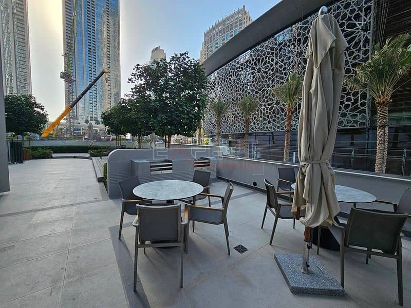 Luxury Residence | Boulevard & Fountain Views |Elegant High-Floor - Image 18