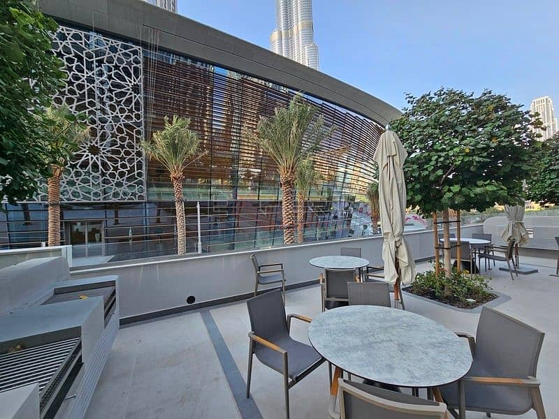 Luxury Residence | Boulevard & Fountain Views |Elegant High-Floor - Image 19