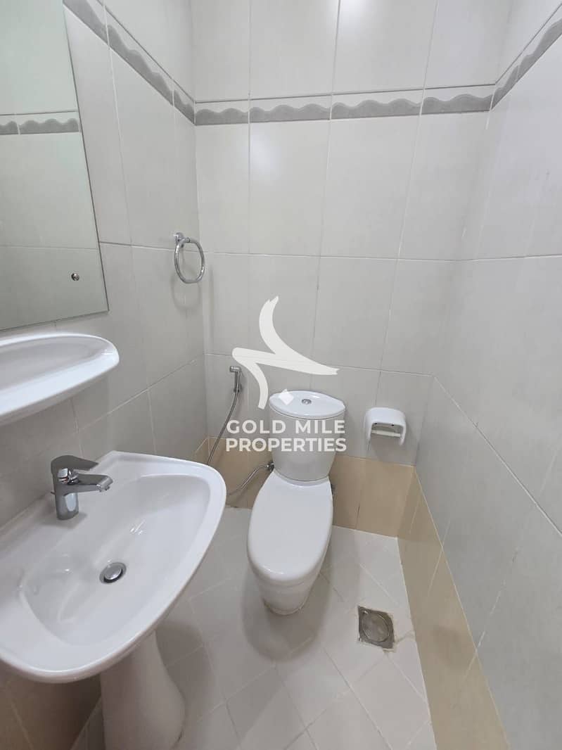 Family building || Prime Location || Ready to Move || Spacious Apartment - Image 12