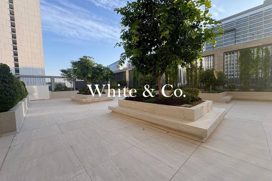 Fully Furnished | Spacious Corner Unit | Vacant No - Image 11