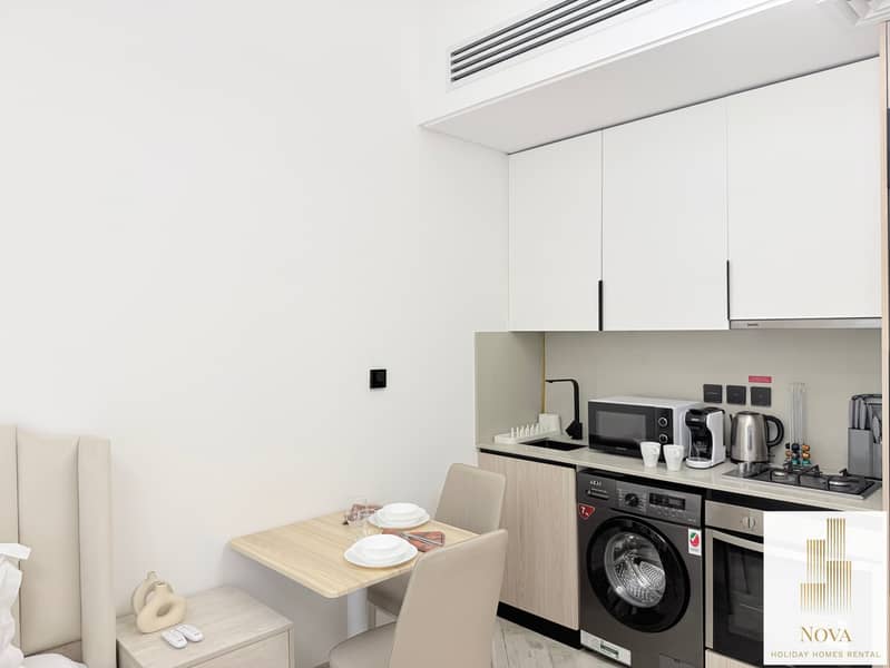 Bills Included! Serviced studio big balcony