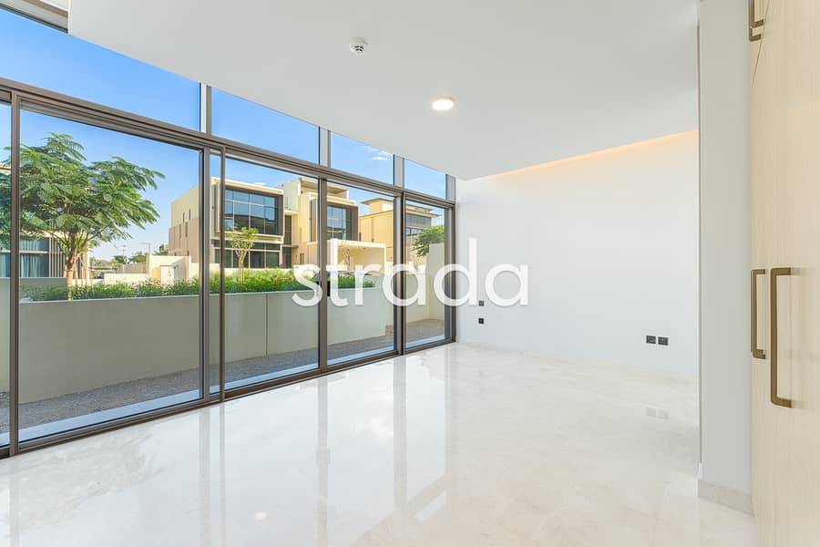 Four BR | Burj View | Park Backing - Image 10