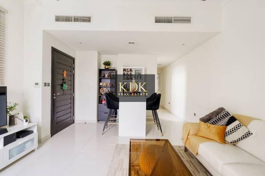 3 Beds + Maid | Desert View | Corner | Semi Furnished