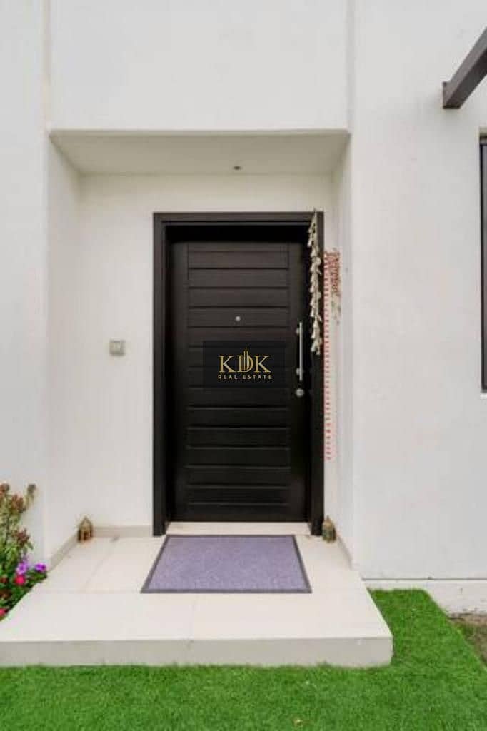 3 Beds + Maid | Desert View | Corner | Semi Furnished - Image 11