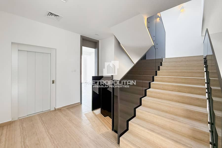 Nature Living | Newly Handed Over | Close to Park