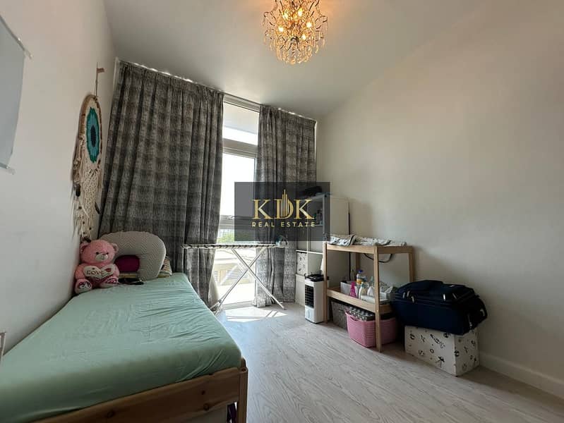 Corner Unit | Bigger Plot | Fully Furnished | Single Row