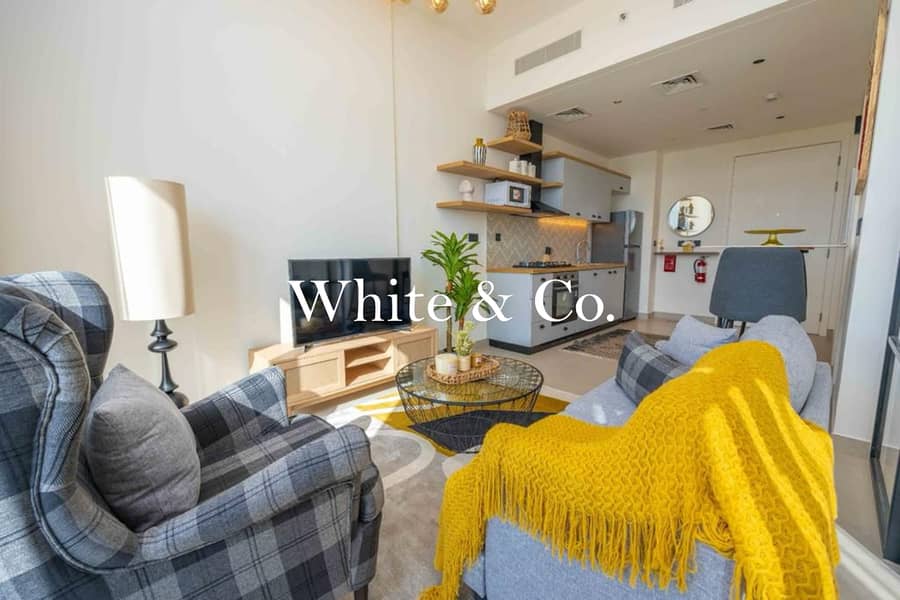 Vacant | Fully Furnished | Opposite Mall