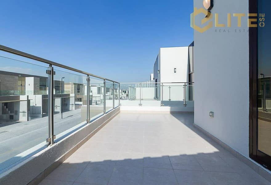 LUXURY LIVING | CLOSE TO AMENITIES | SPACIOUS LAYOUT