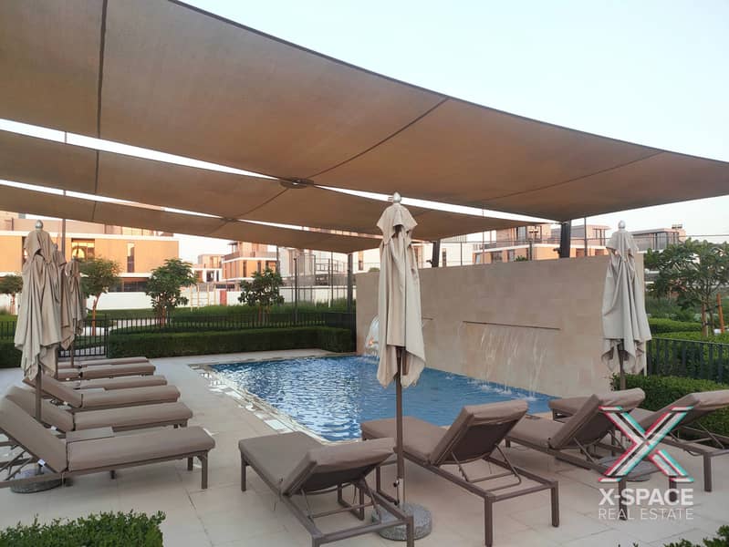 Single Row Brand New with Lush Green Backyard - Image 15