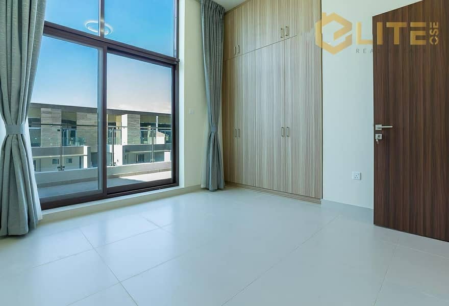 LUXURY LIVING | CLOSE TO AMENITIES | SPACIOUS LAYOUT - Image 9