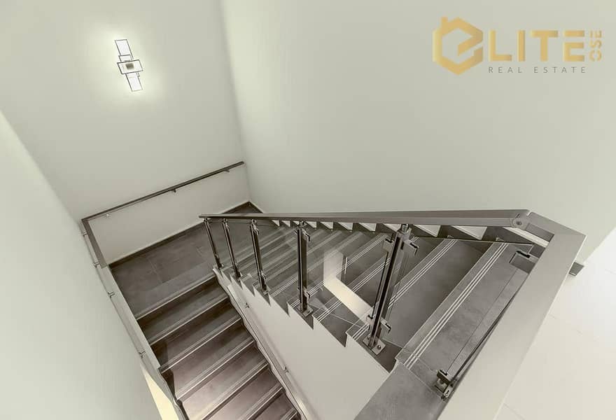 LUXURY LIVING | CLOSE TO AMENITIES | SPACIOUS LAYOUT - Image 12