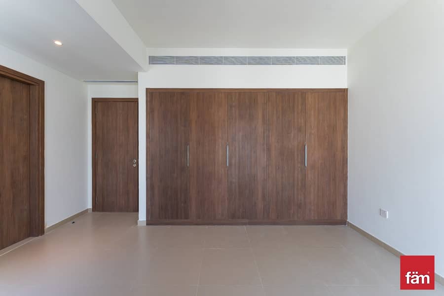 Pool View | 3 Bedroom | Single Row - Image 11