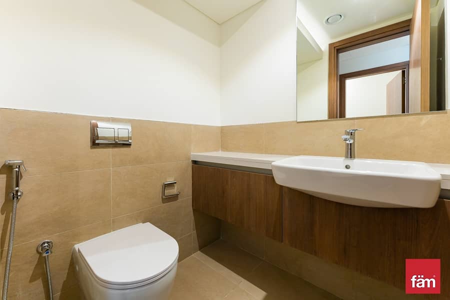 Pool View | 3 Bedroom | Single Row - Image 16