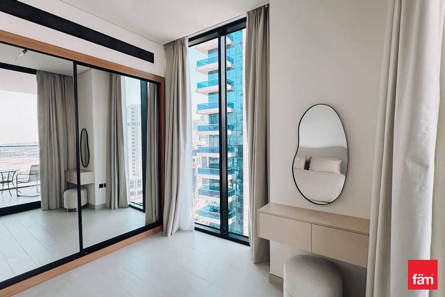 Corner Unit | Canal View | Furnished | Upgraded - Image 8