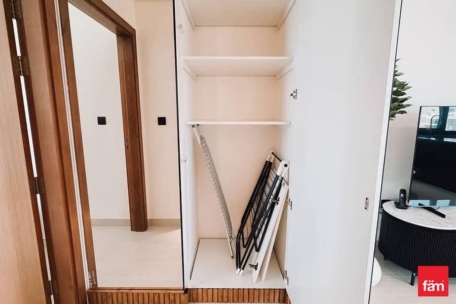 Corner Unit | Canal View | Furnished | Upgraded - Image 12