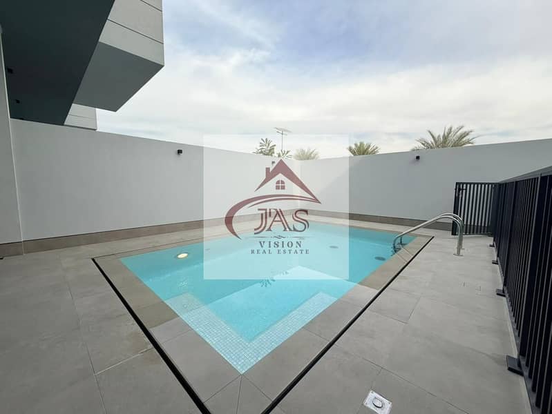 Exclusive Spacious Townhouse with Pool | Brand New - Image 12