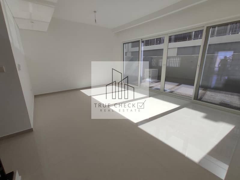 3 Bedroom with roof access | Vaastu complaint | Vacant