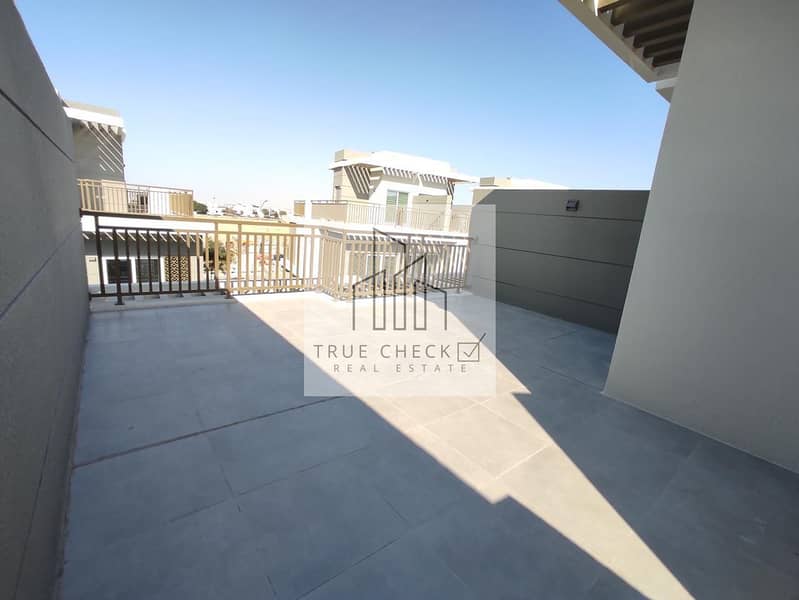 3 Bedroom with roof access | Vaastu complaint | Vacant - Image 10