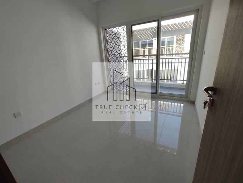 3 Bedroom with roof access | Vaastu complaint | Vacant - Image 13