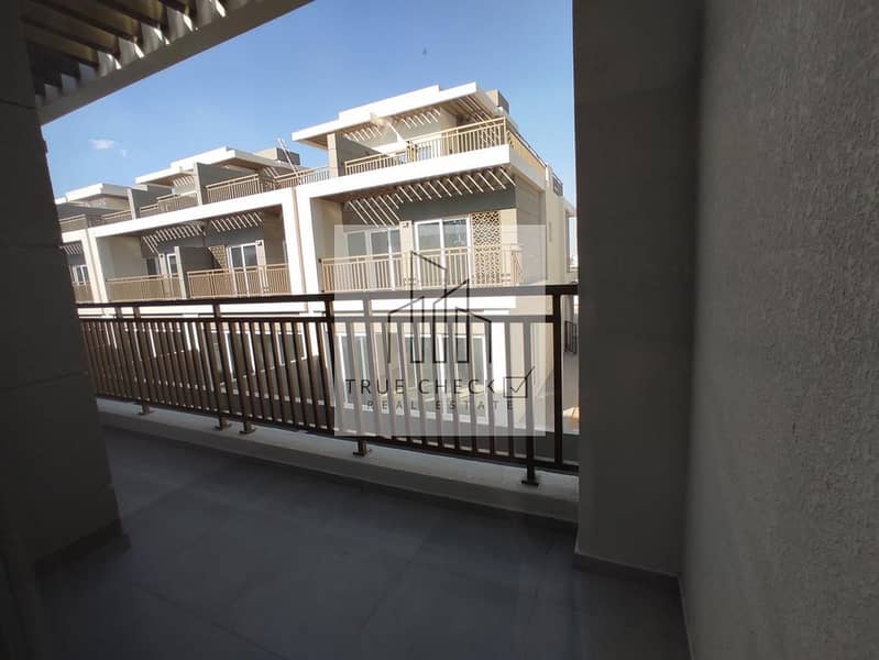 3 Bedroom with roof access | Vaastu complaint | Vacant - Image 14