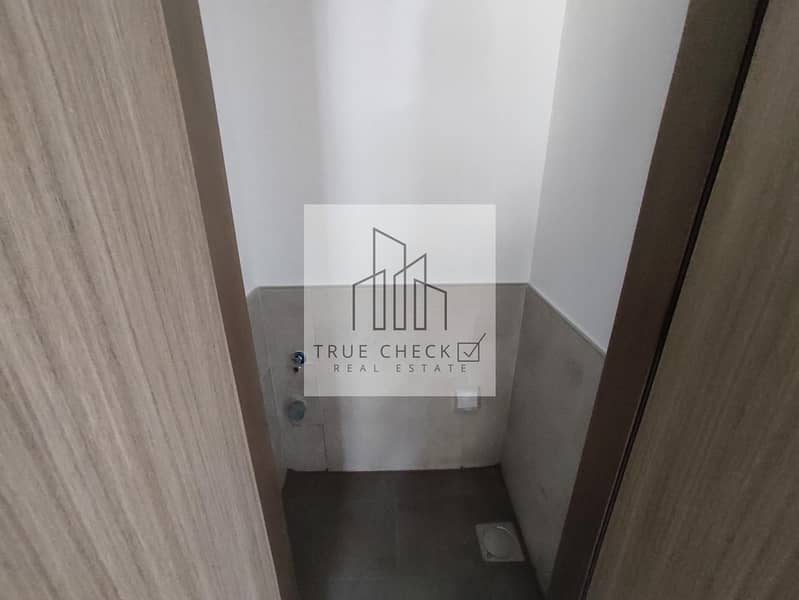 3 Bedroom with roof access | Vaastu complaint | Vacant - Image 32