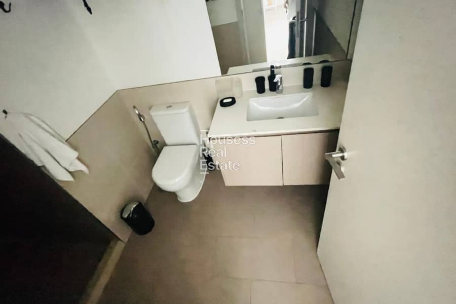 Modern Fully Furnished | Prime Location | Vacant - Image 11