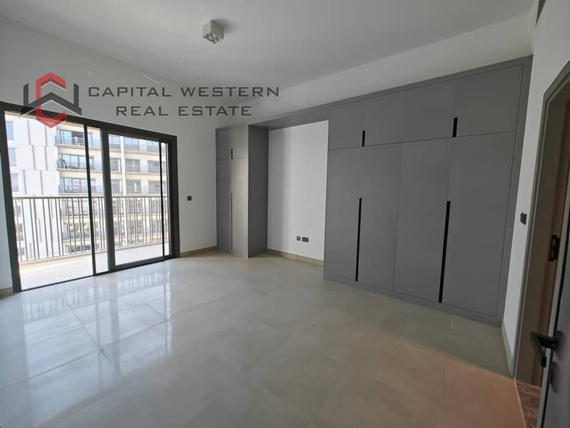 Vacant | Burj Khalifa View | Spacious Layout - Image 6