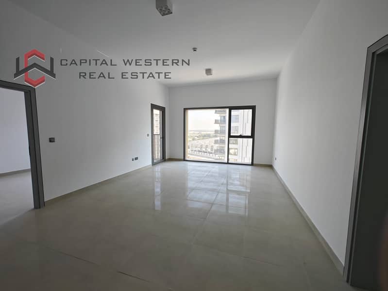 Vacant | Burj Khalifa View | Spacious Layout - Image 9