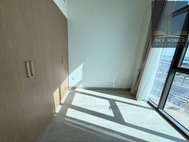 Hot Offer Like A New Apartment Available Sami Furnished Creek View Full Open View Rent 76k