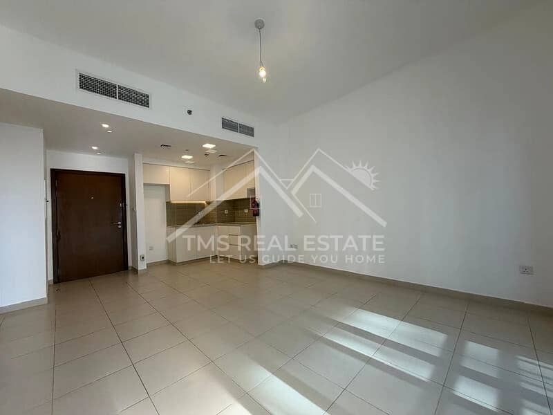 Exclusive | Vacant Now | Huge Unit With Balcony